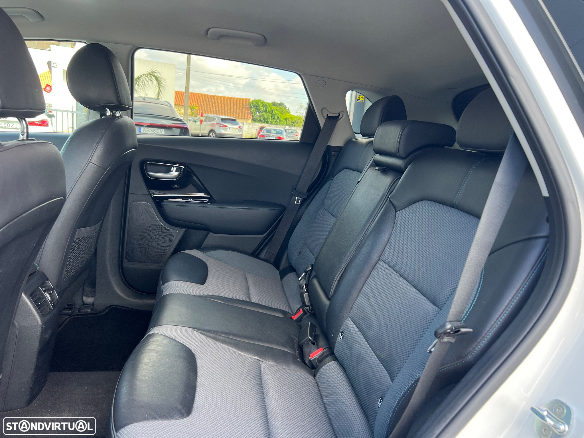 Kia e-Niro 64kWh - 17