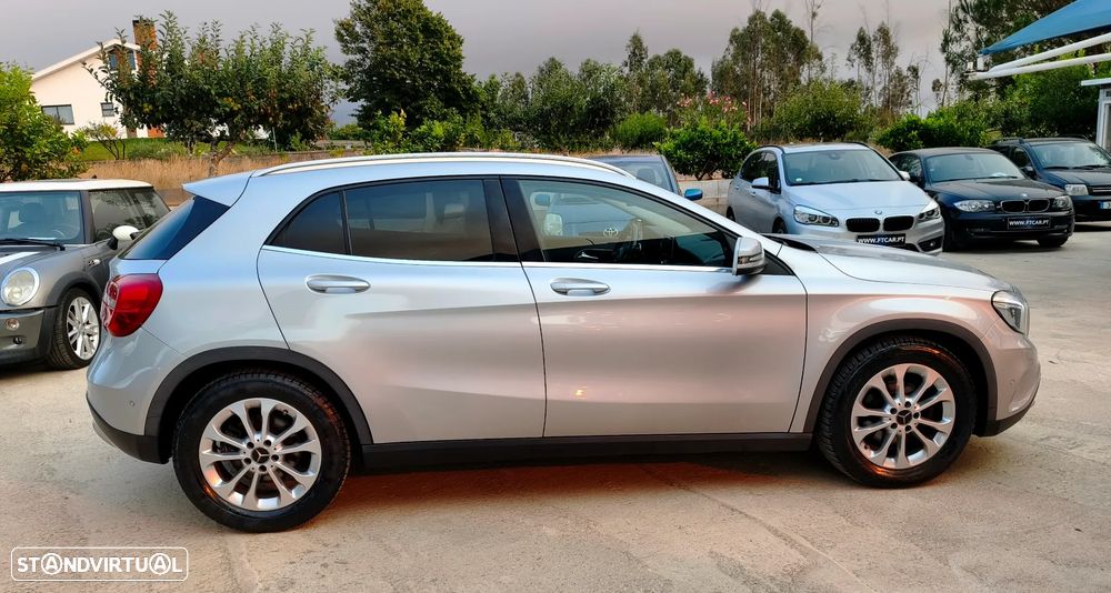 Mercedes-Benz GLA 200 (CDI) d Urban - 4