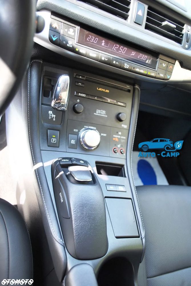 Lexus CT 200h Luxury Line - 34
