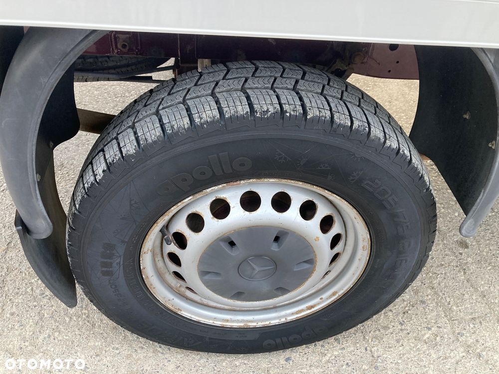 Mercedes-Benz Sprinter - 9