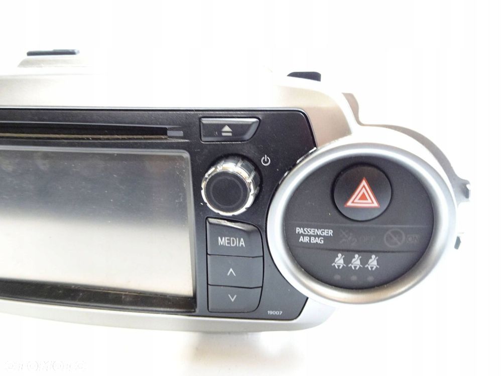 radio toyota yaris iii anglik - 3