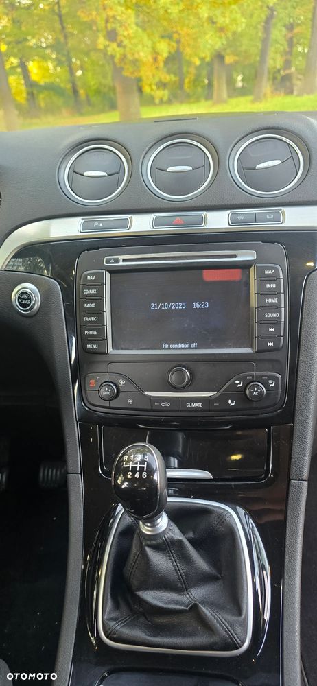 Ford S-Max 2.0 TDCi DPF Titanium - 27