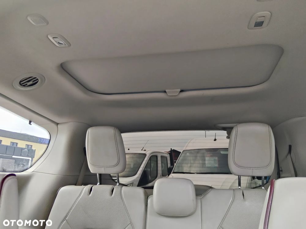 Chrysler Pacifica - 32