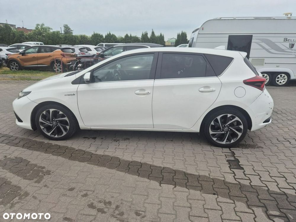 Toyota Auris - 4