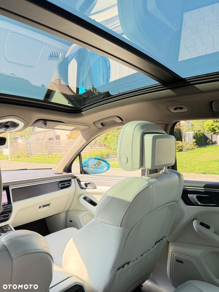 Porsche Macan - 18