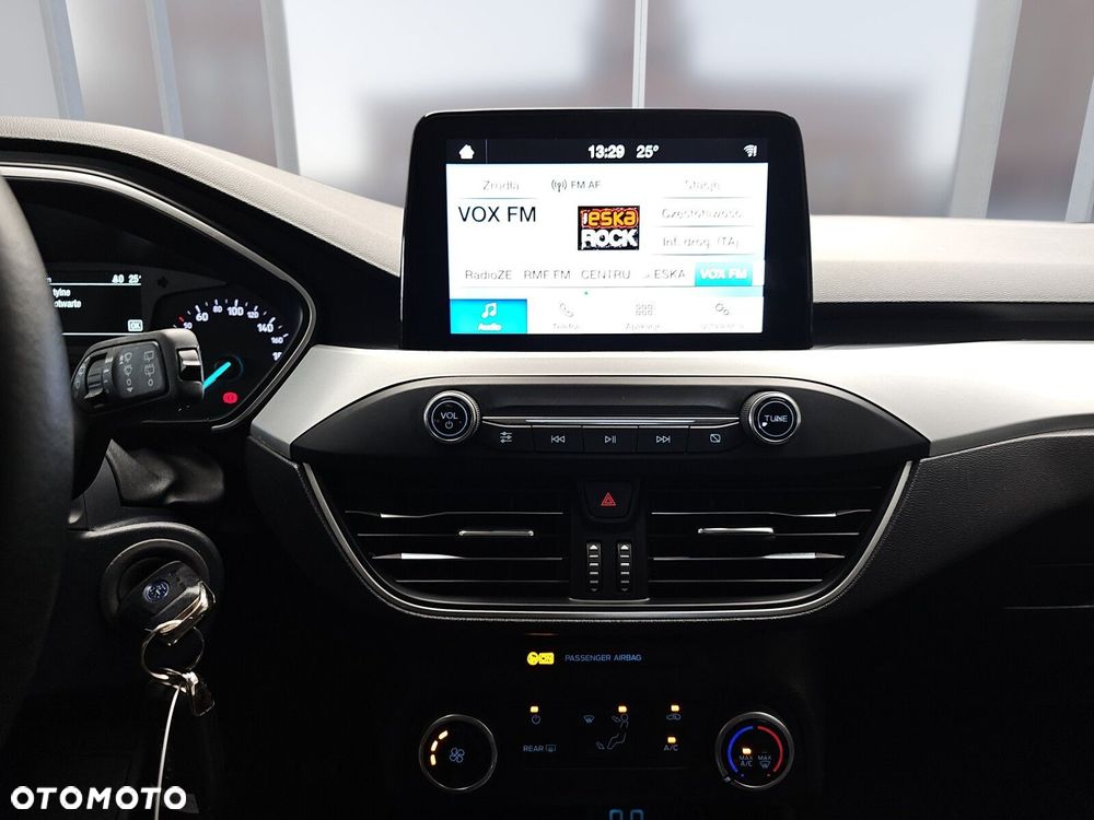 Ford Focus 1.5 EcoBlue SCR Connected - 32