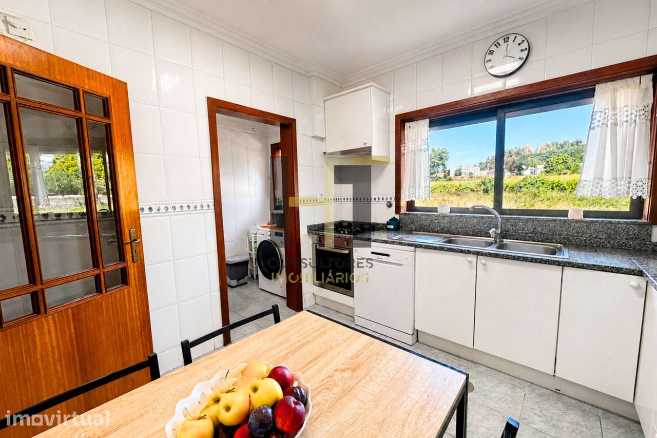 Apartamento T2 em Gondim, Castêlo da Maia | Jardim Privativo, Garagem - Grande imagem: 3/29