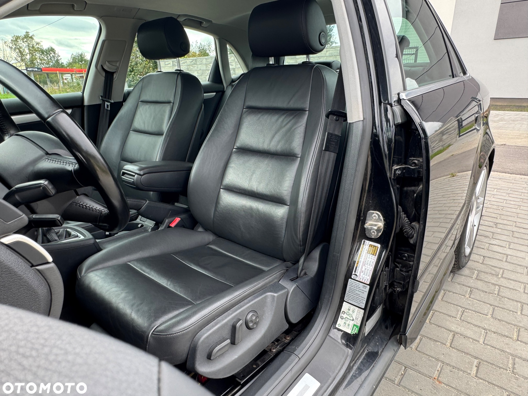 Audi A4 ver-2-0-t-fsi-quattro - 12