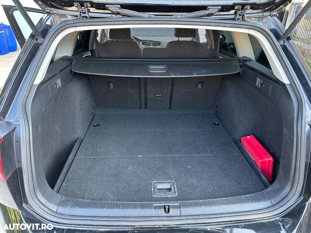 Volkswagen Golf Sportsvan - 11