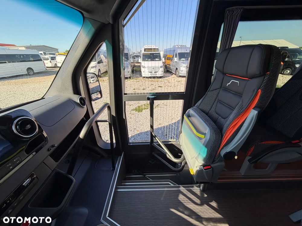 Mercedes-Benz Sprinter 519 - 27