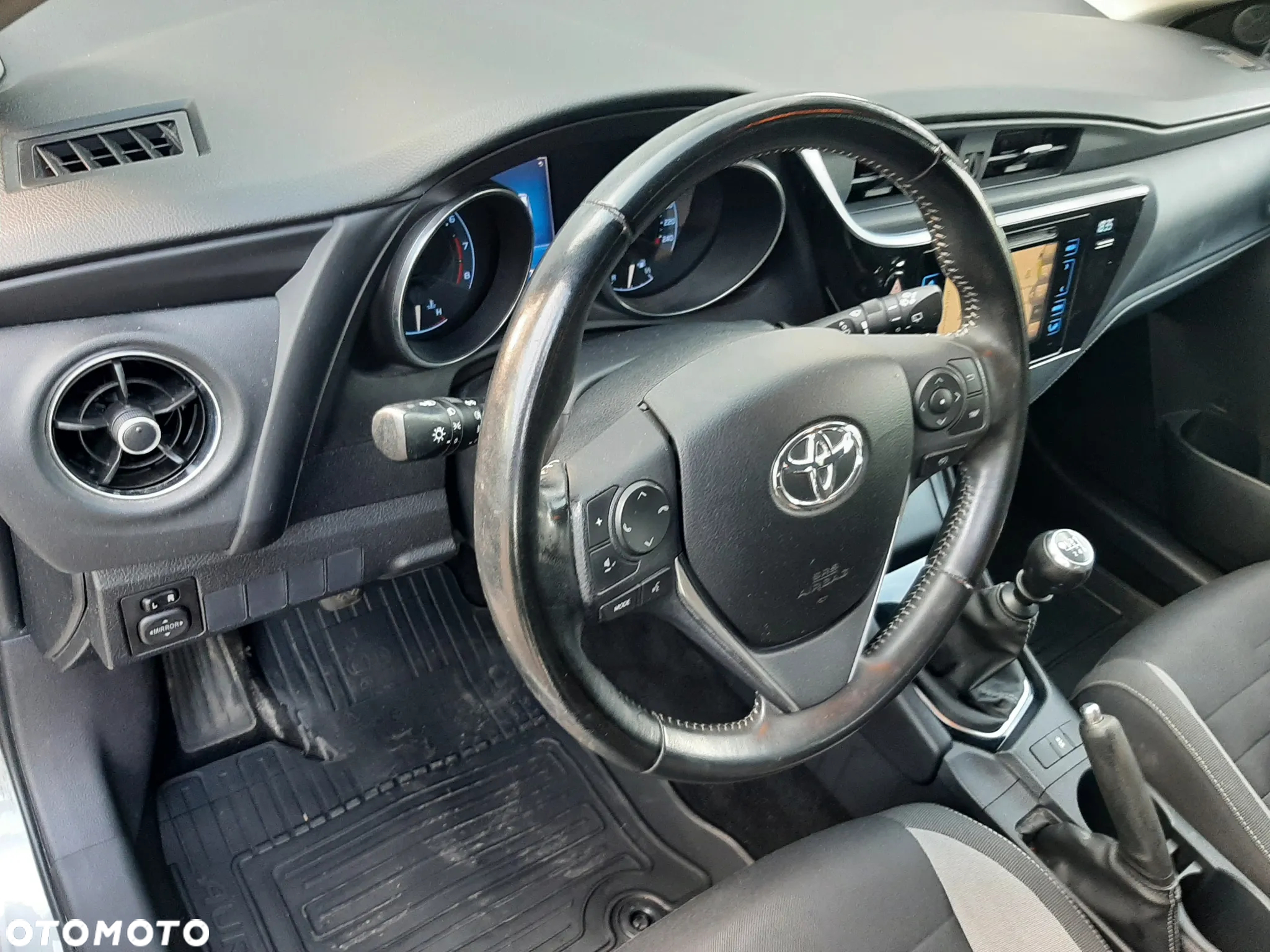 Toyota Auris 1.6 Comfort - 11