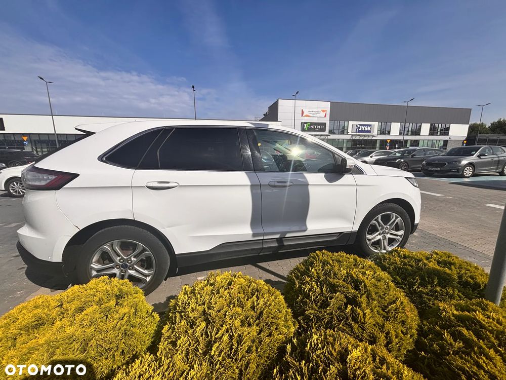 Ford Edge - 1