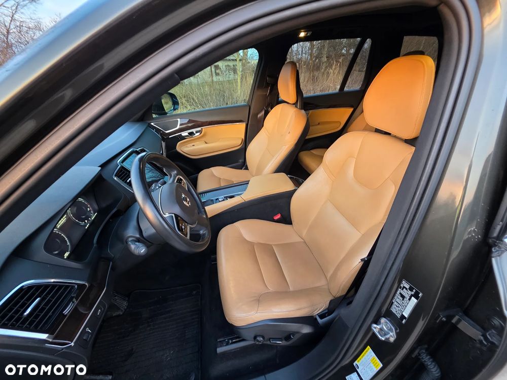 Volvo XC 90 - 15