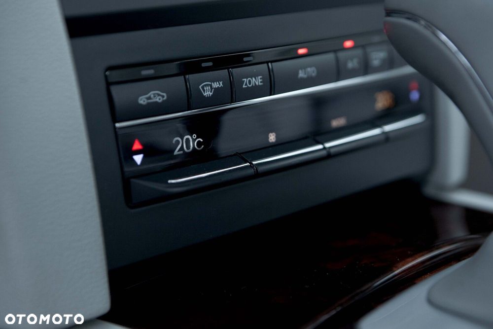 Mercedes-Benz Klasa E 350 CGI BlueEff - 33