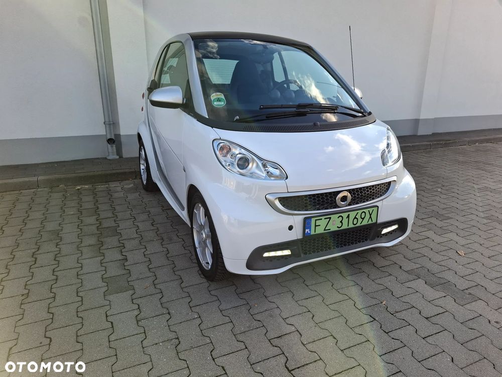 Smart Fortwo 2013 photo 2