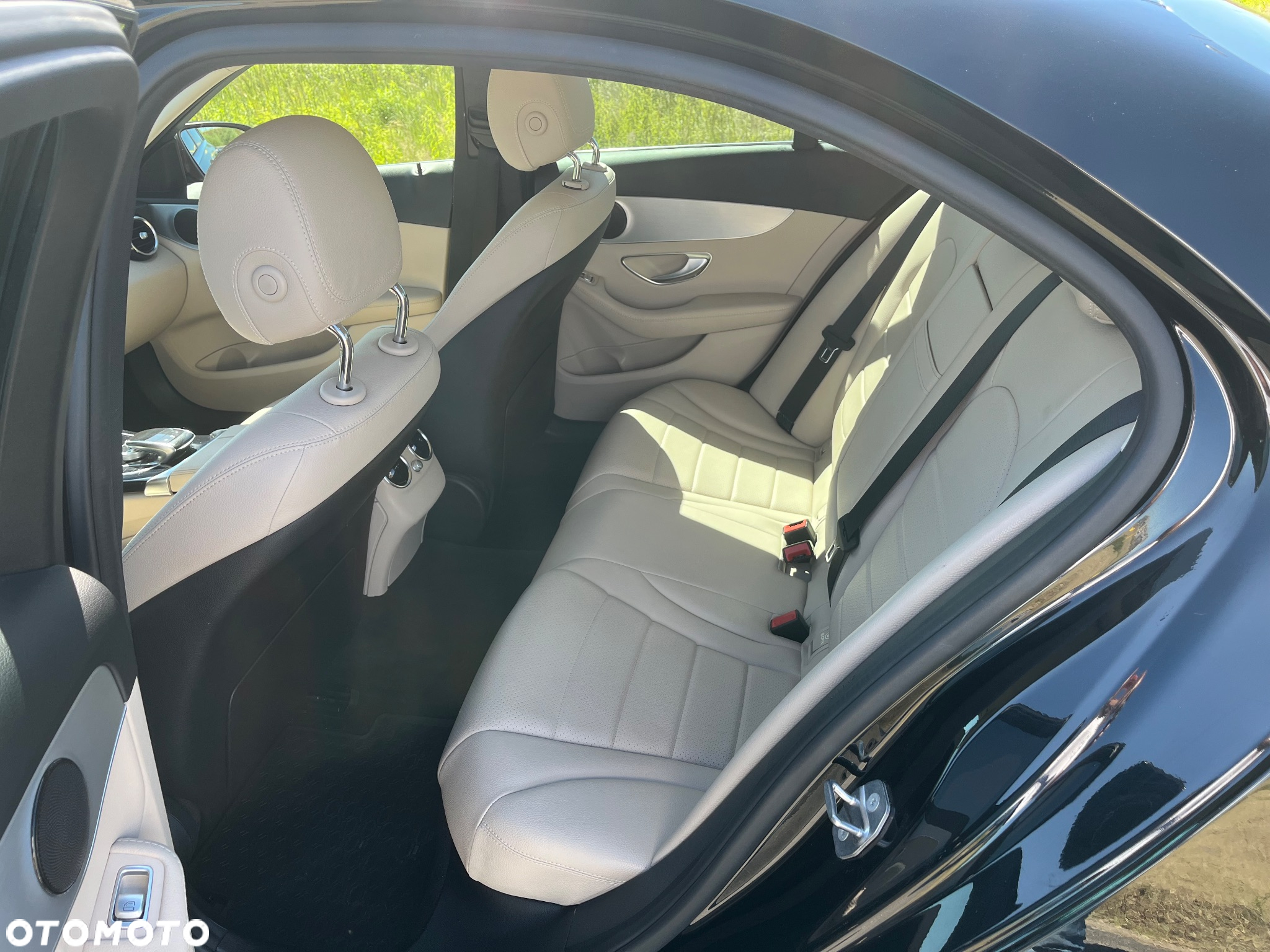 Mercedes-Benz Klasa C 300 7G-TRONIC - 16