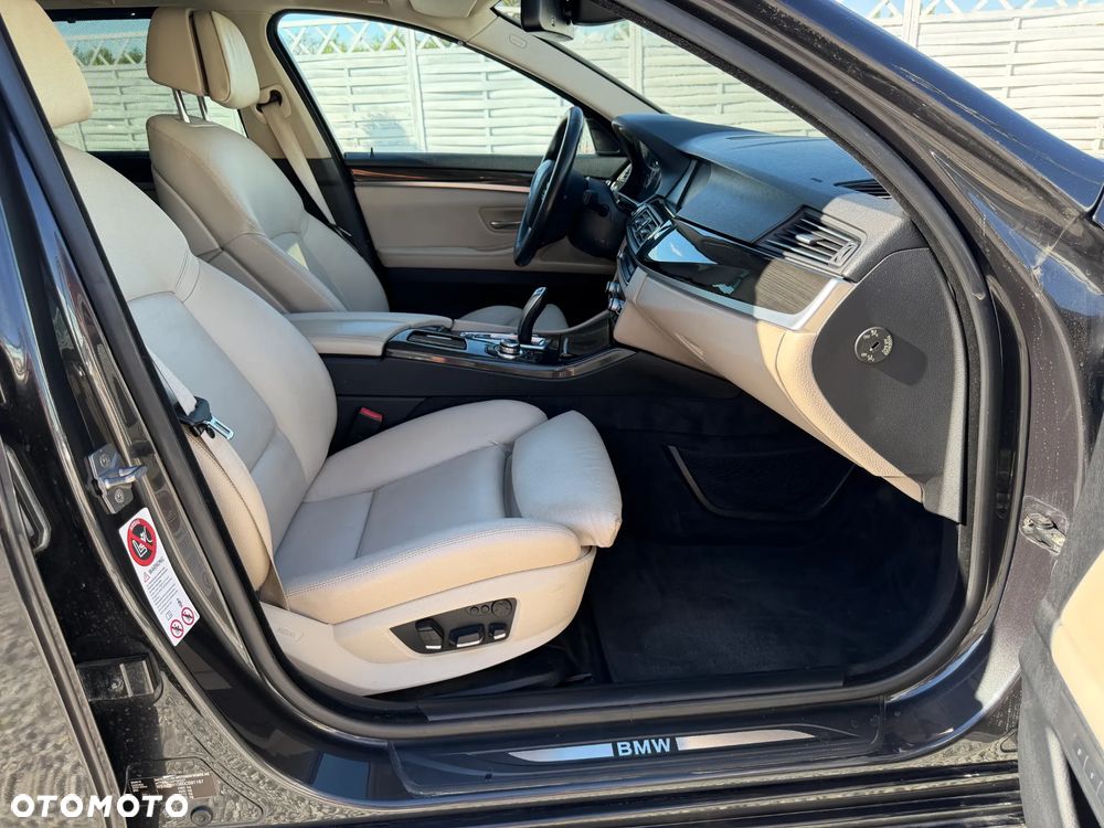 BMW Seria 5 525d - 5