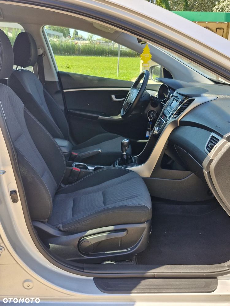 Hyundai i30 i30cw 1.6 CRDi Trend - 11