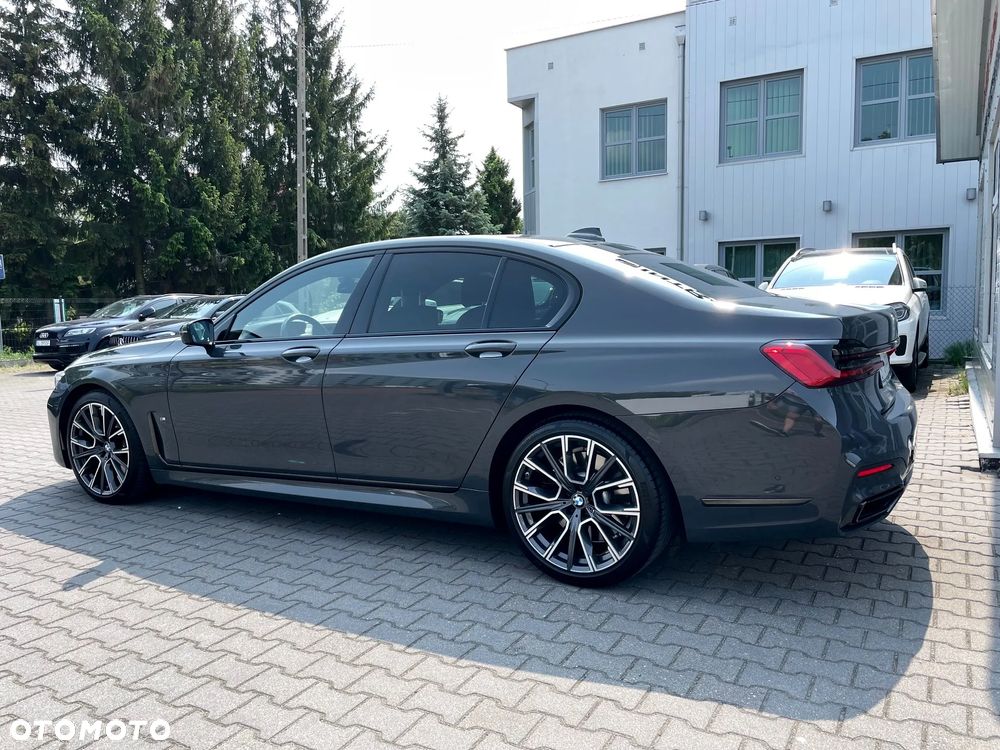 BMW Seria 7 - 11
