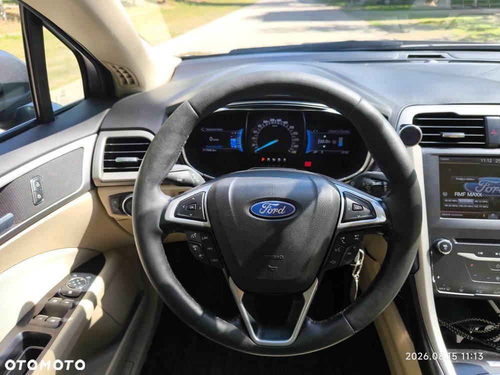 Ford Fusion - 17