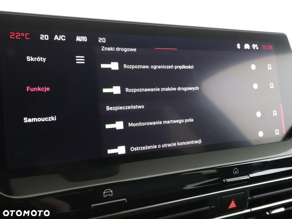 Citroën C5X 1.2 PureTech Shine EAT8 - 28