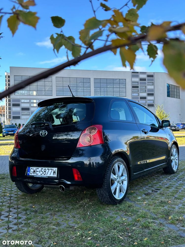 Toyota Yaris 1.8 VVT-i TSport - 4