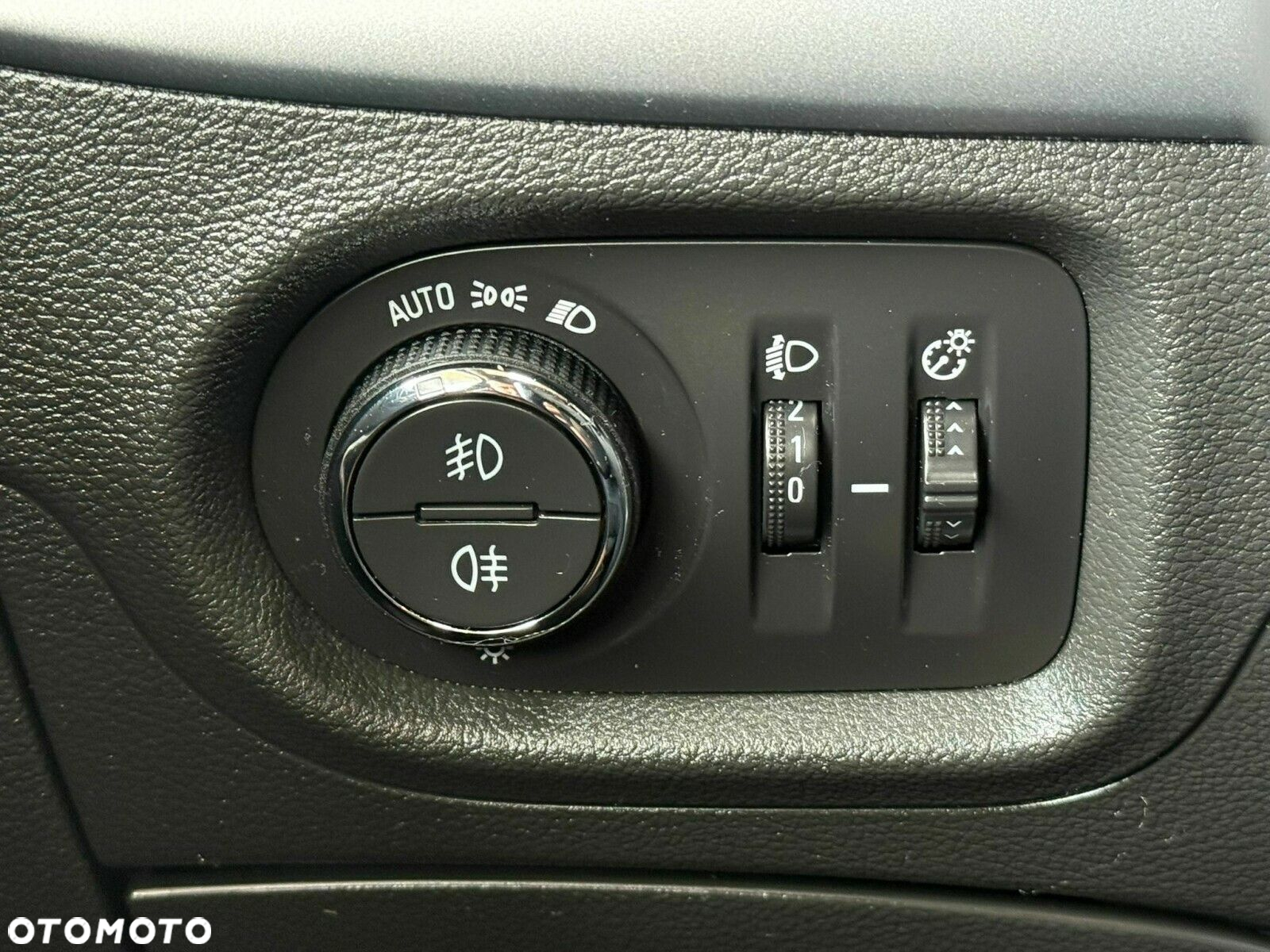 Opel Astra V 1.4 T Enjoy - 24