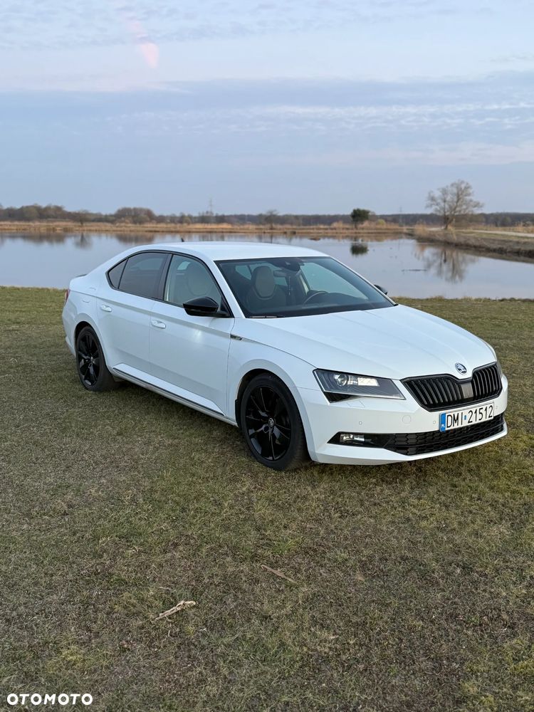 Skoda Superb 2.0 TSI Sportline DSG - 2