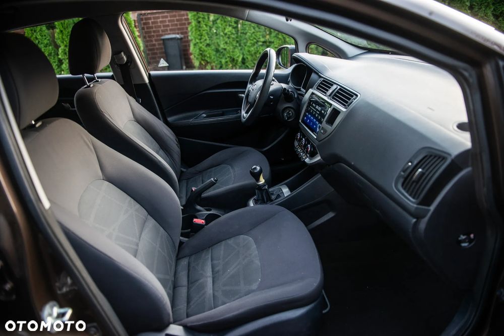 Kia Rio 1.2 Business Line - 24