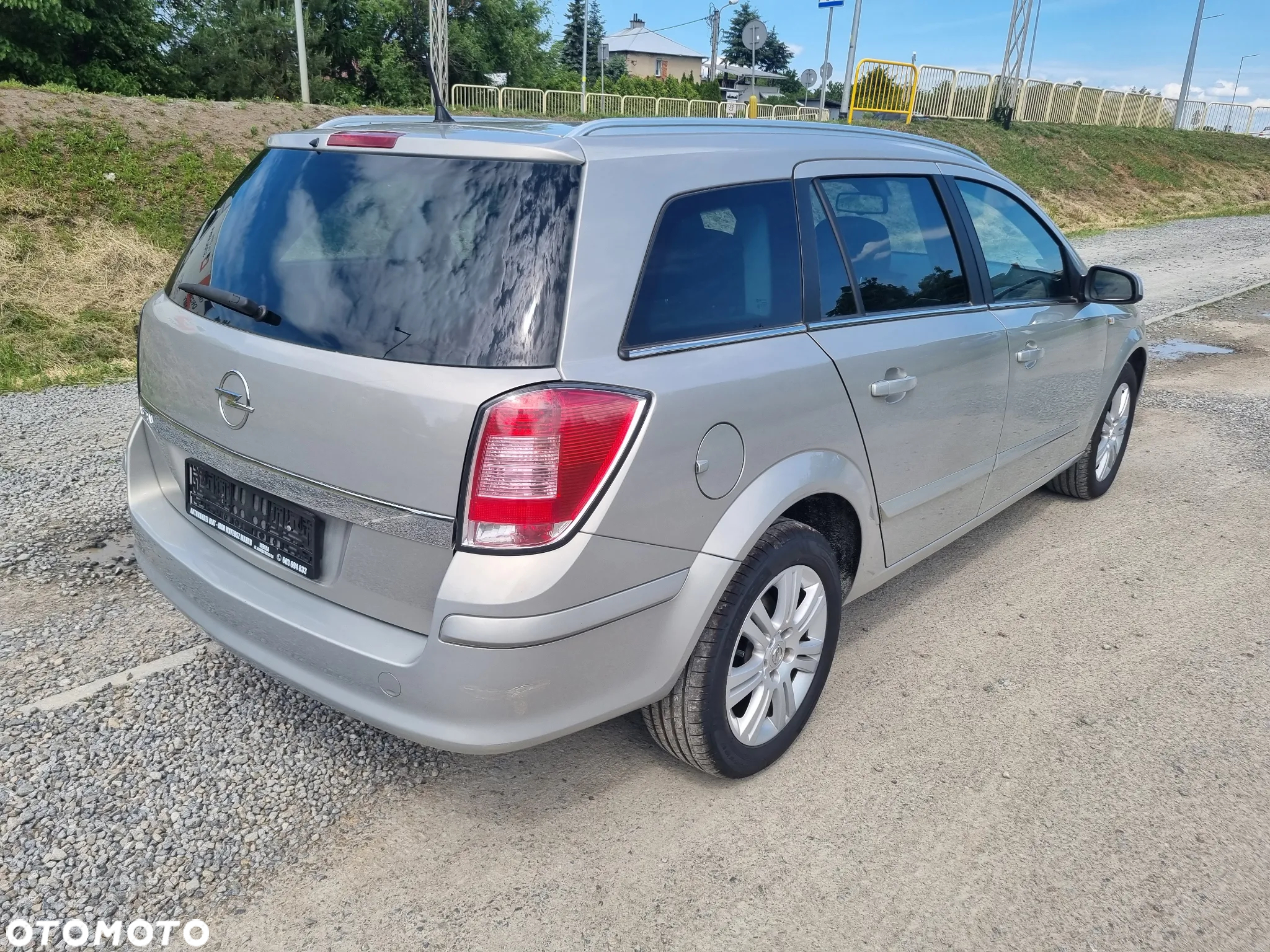 Opel Astra 1.6 Caravan Cosmo - 8