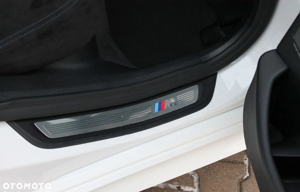 BMW Seria 5 520d xDrive M Sport sport - 40