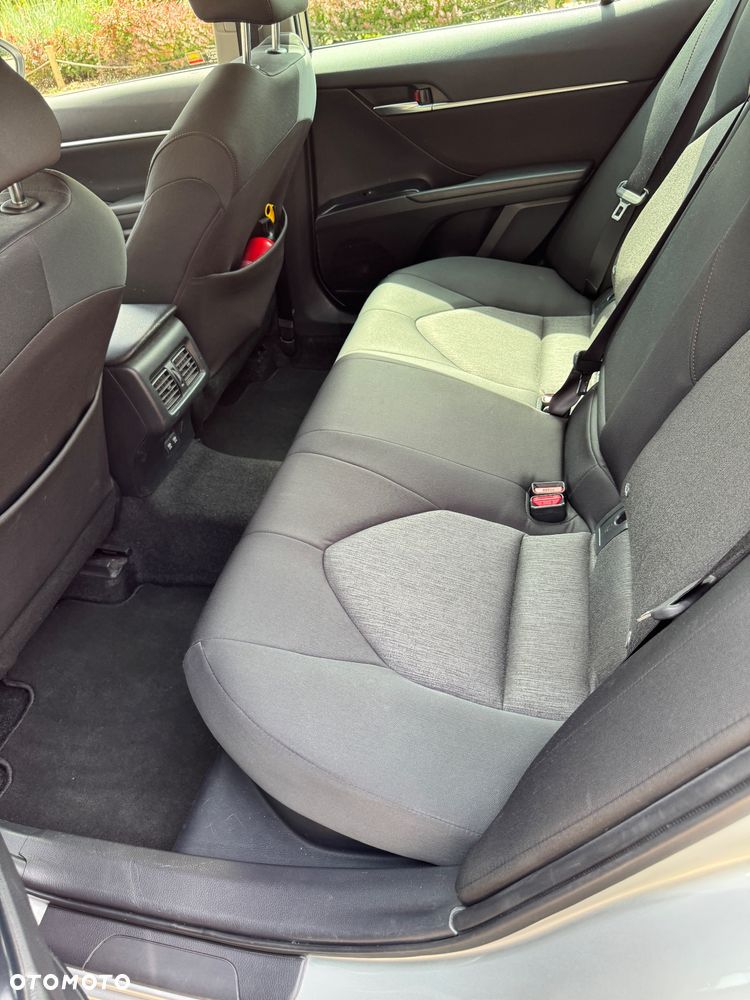 Toyota Camry 2.5 Hybrid Executive CVT - 20
