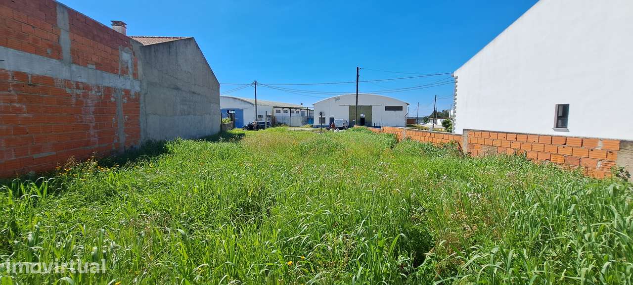 Terreno urbano à venda no Torrão - Grande imagem: 3/8
