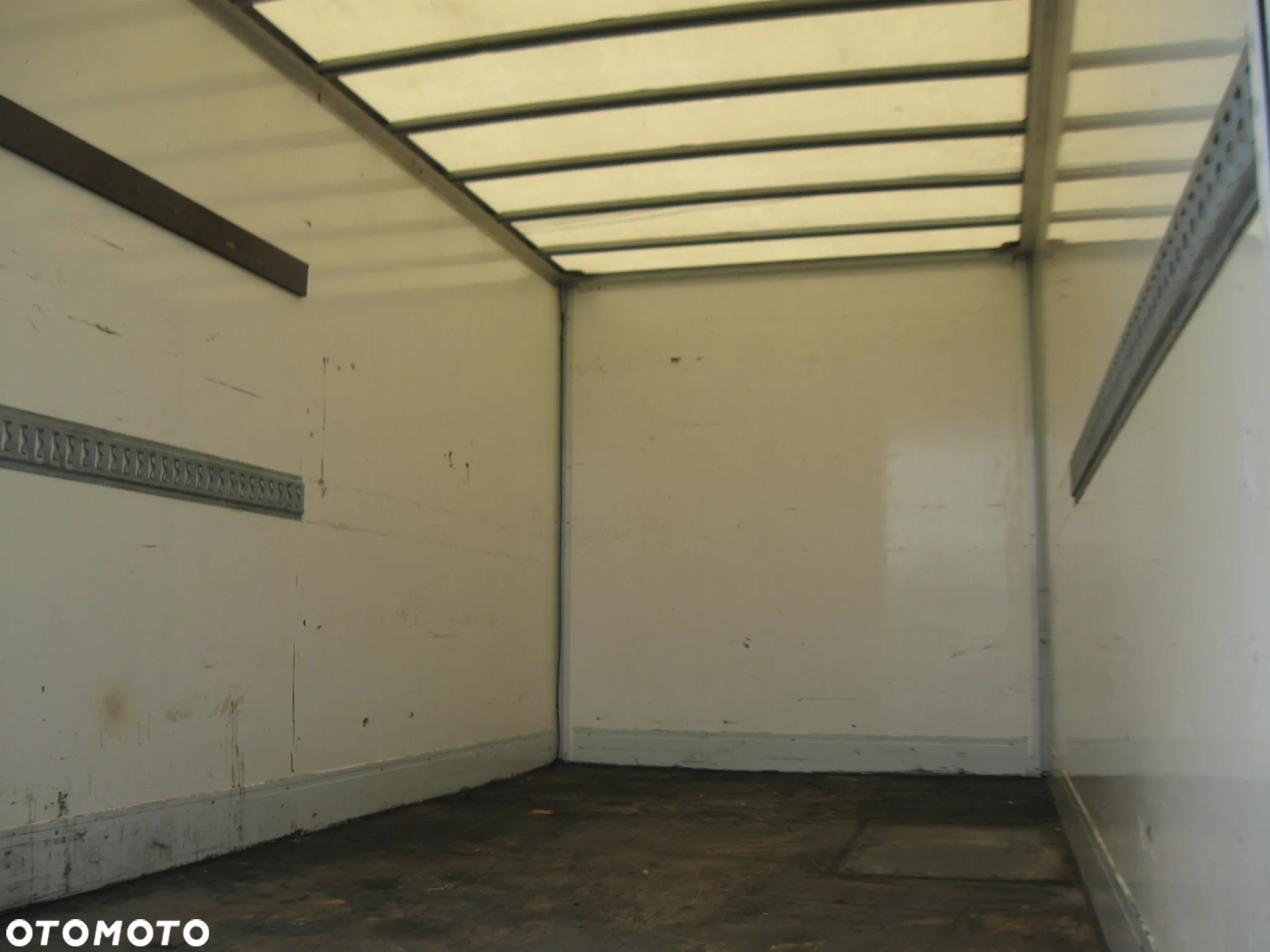 KONTENER  4,20-m. MERCEDESA SPRINTERA - 14