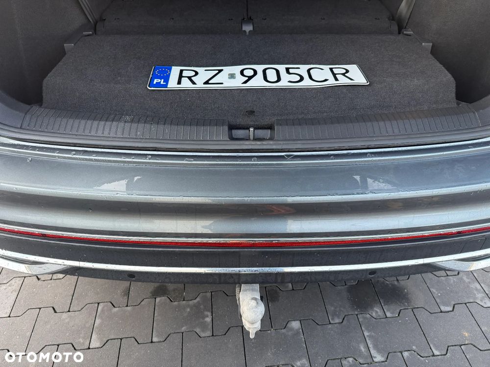 Volkswagen Tiguan Allspace 2.0 TSI 4Mot Elegance DSG 7os - 14
