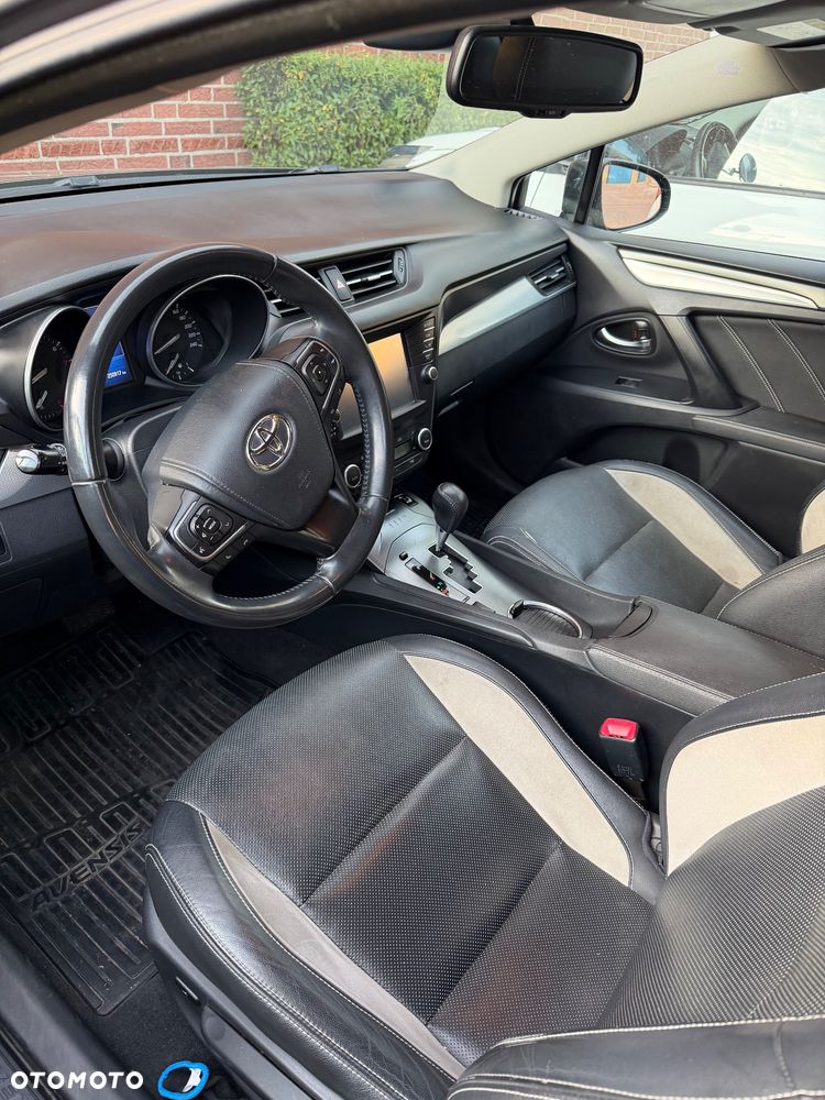 Toyota Avensis 2.0 Premium MS - 6