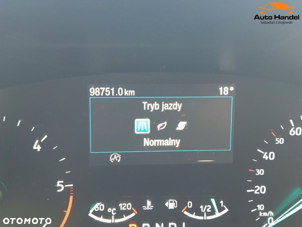Ford Focus 1.5 EcoBlue Start-Stopp-System TITANIUM - 33