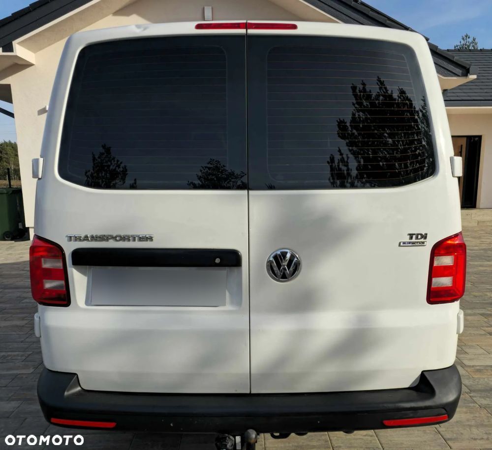 Volkswagen Caravelle - 3
