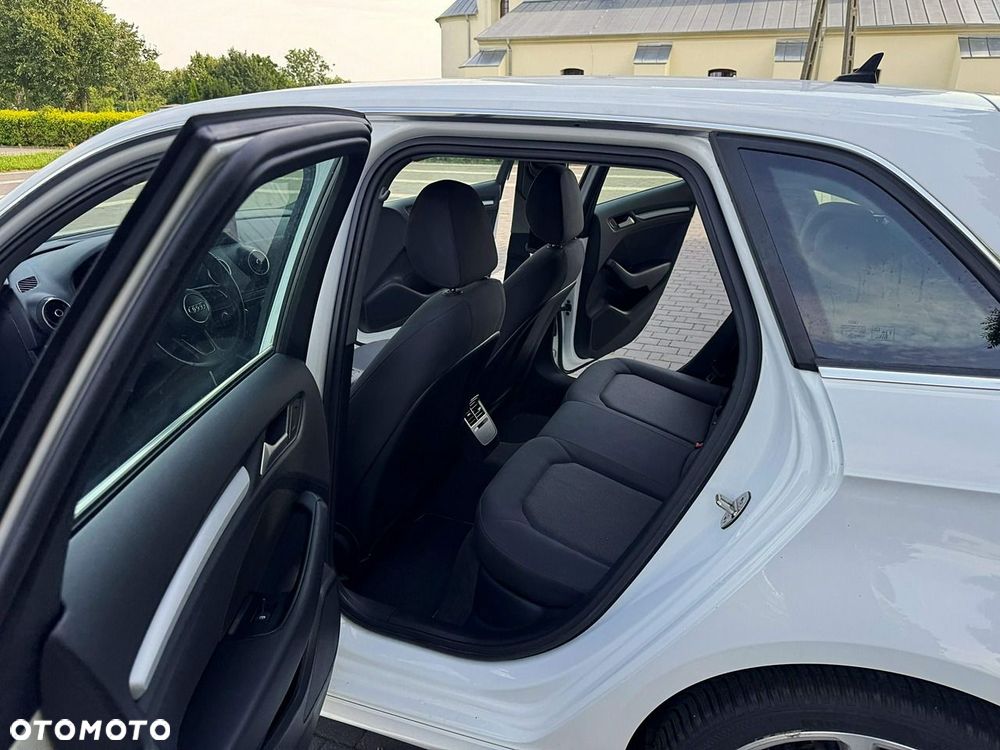 Audi A3 Sportback 30 TDI sport - 25