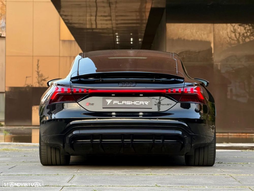 Audi e-tron GT quattro - 10