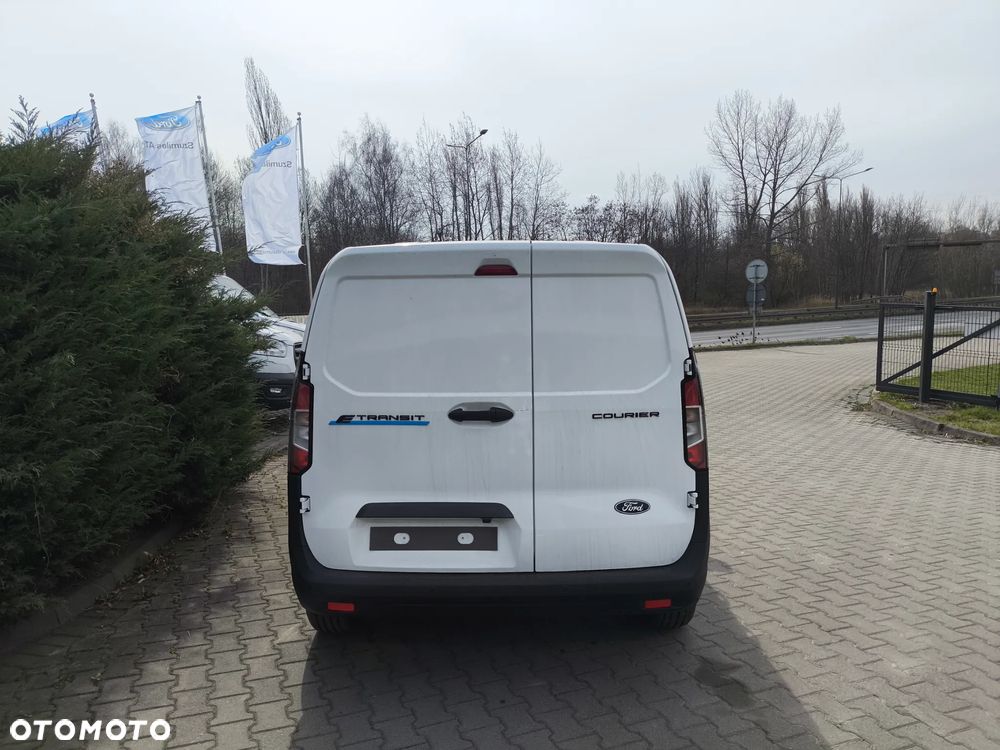 Ford E-Transit Couirer - 6