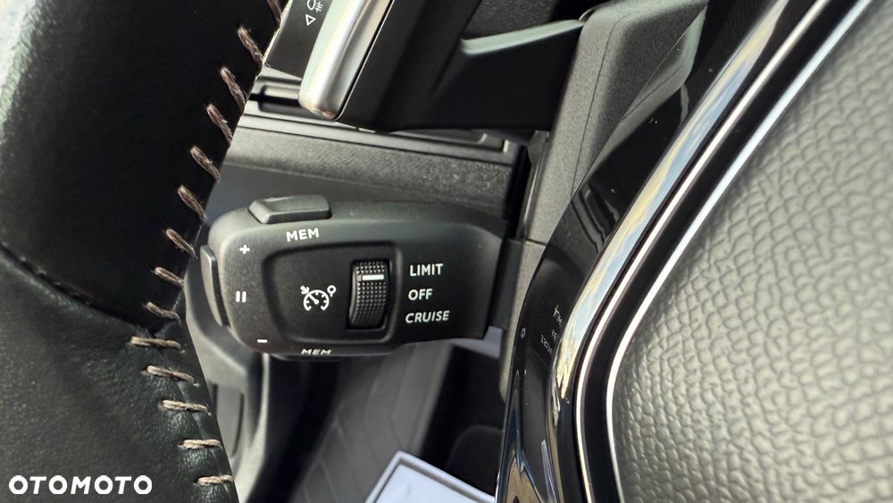 Peugeot 3008 BlueHDi 130 Stop & Start EAT8 Active - 36