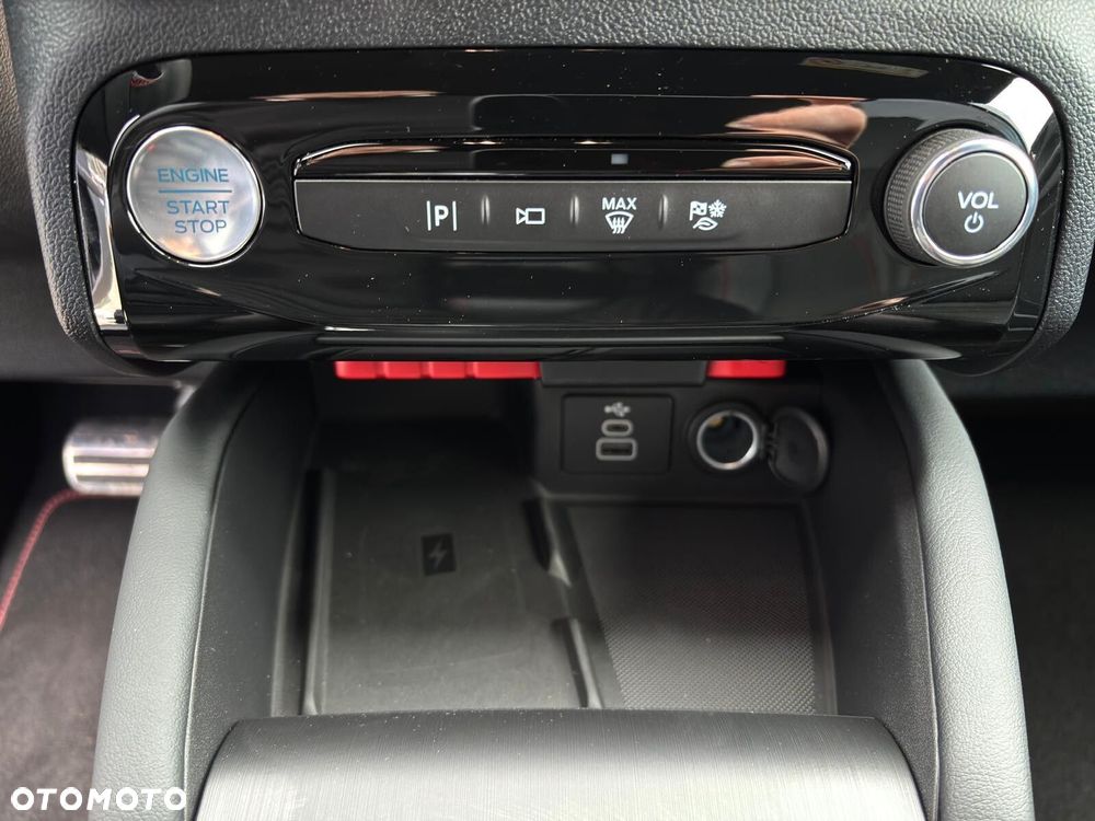 Ford Kuga - 33