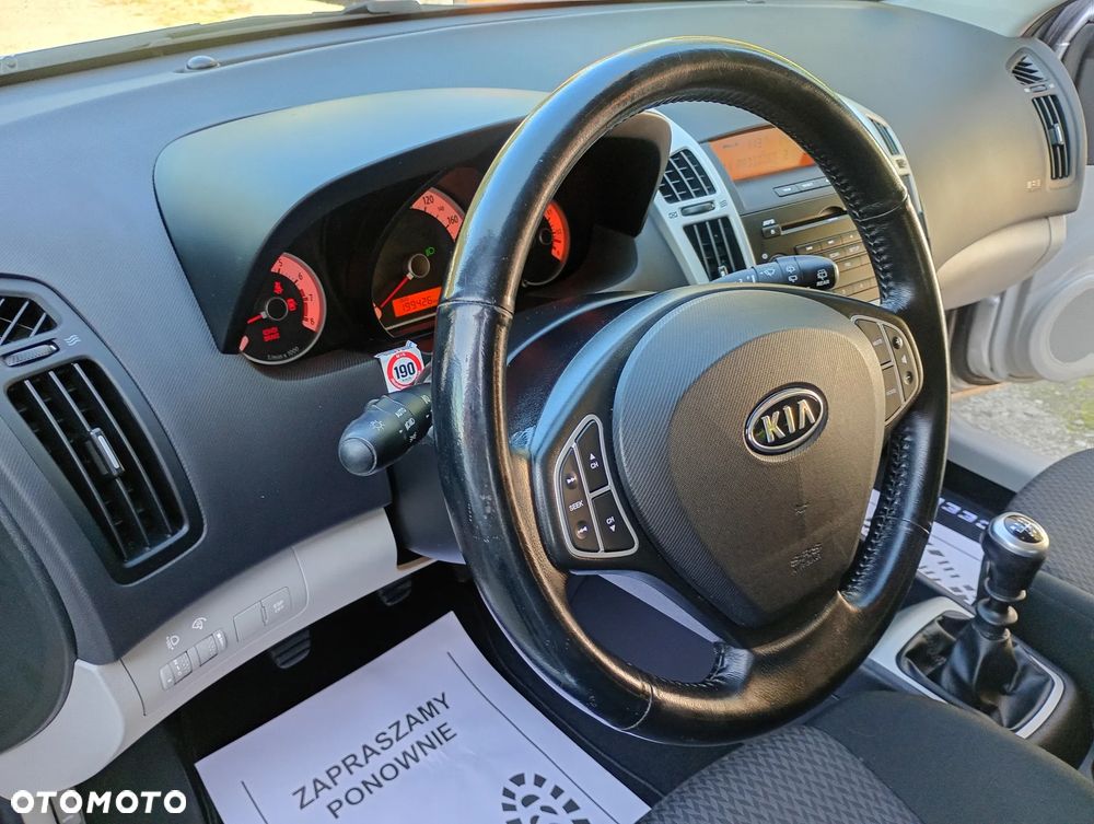 Kia Ceed - 18