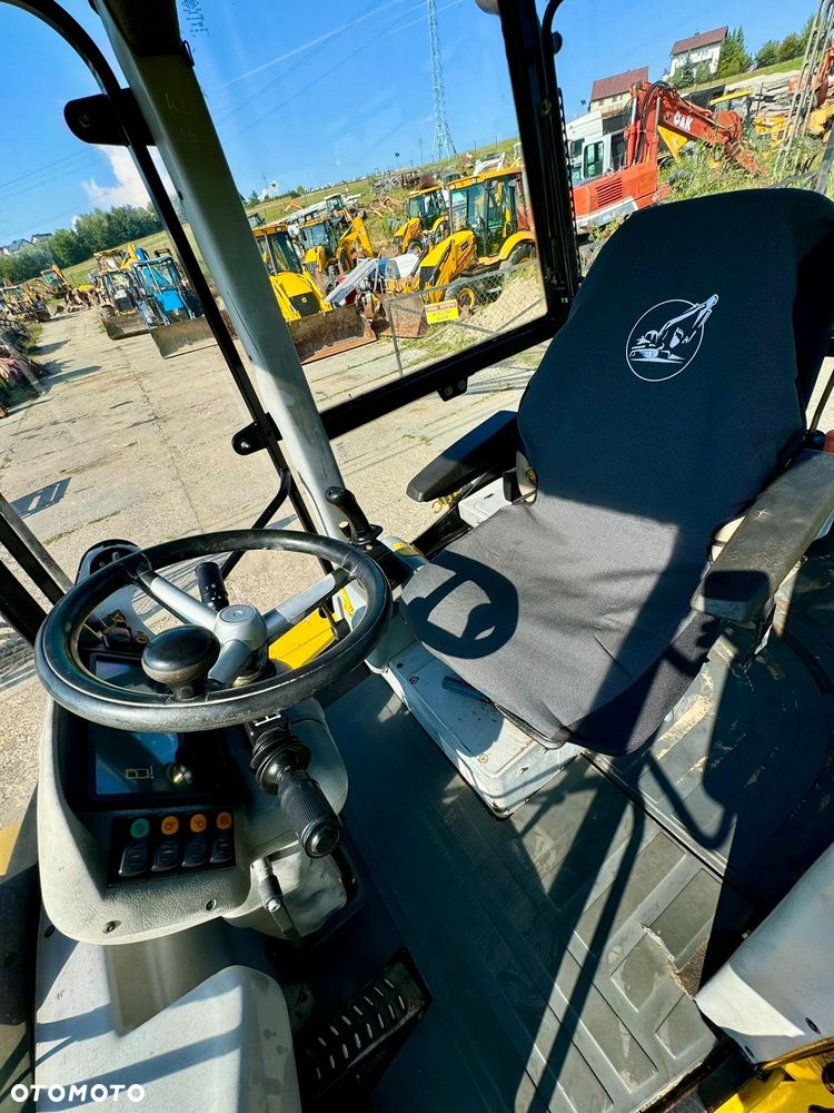 PALAZZANI PB803** KOPARKO ŁADOWARKA PALAZZANI PB803** KOMATSU WB98A** JCB 2CX** - 4