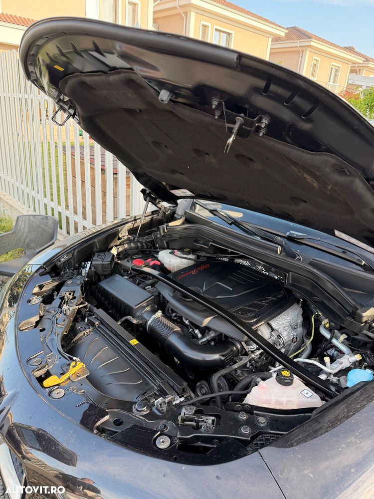 Alfa Romeo Stelvio - 12
