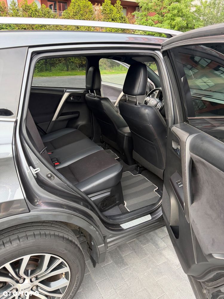 Toyota RAV4 - 14