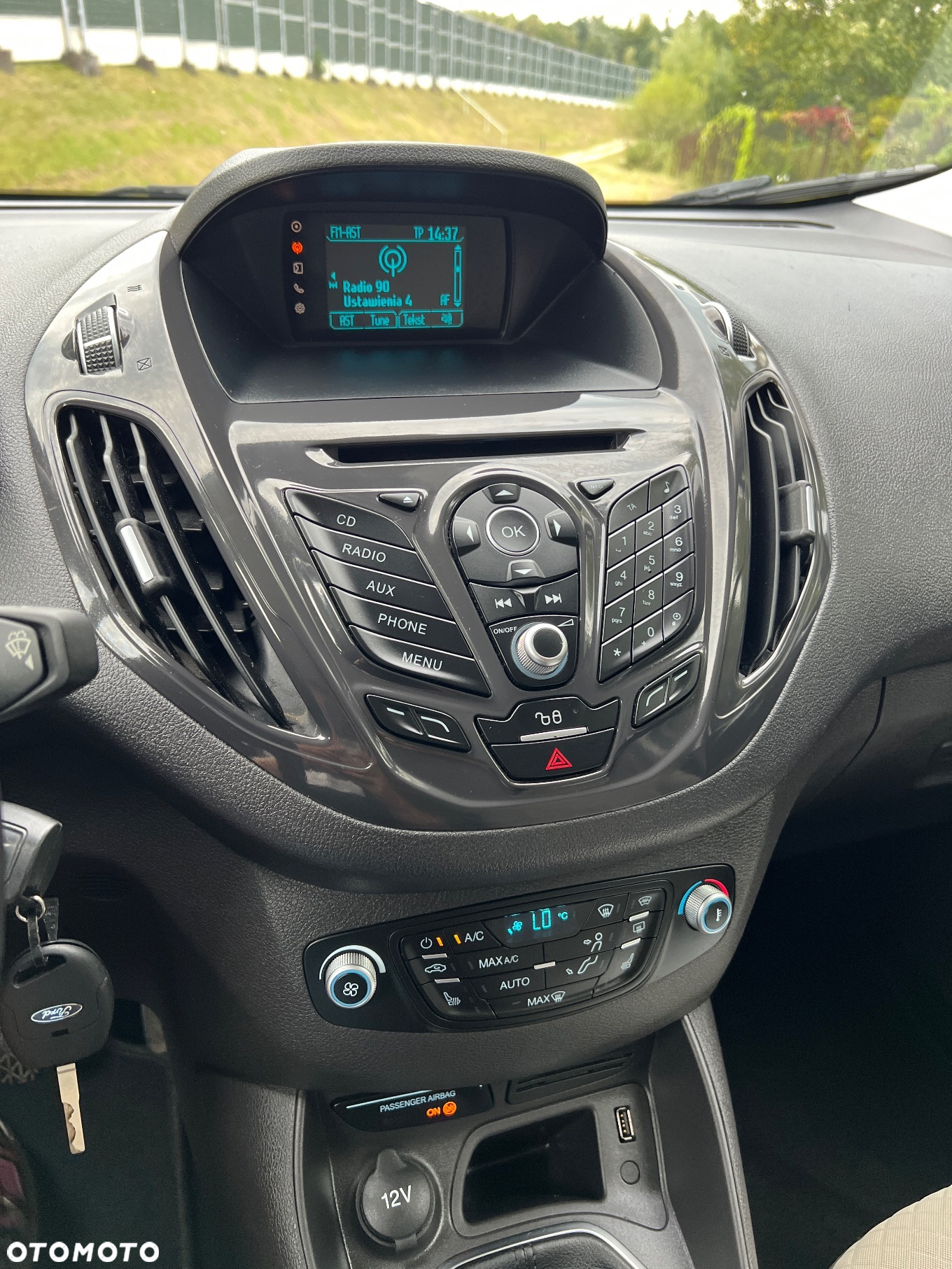 Ford Tourneo Courier 1.0 EcoBoost Trend - 11