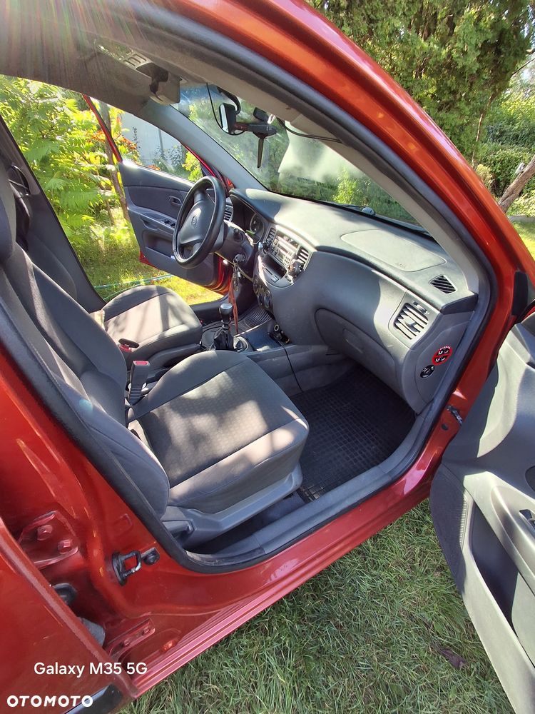 Kia Rio 2006 photo 5