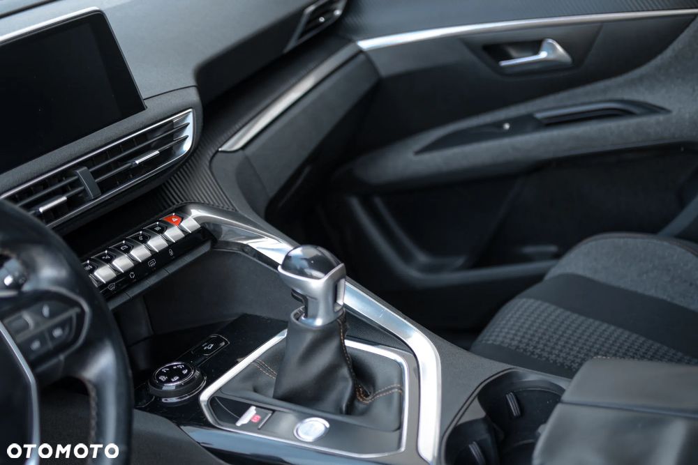 Peugeot 5008 1.6 BlueHDI Allure S&S - 13